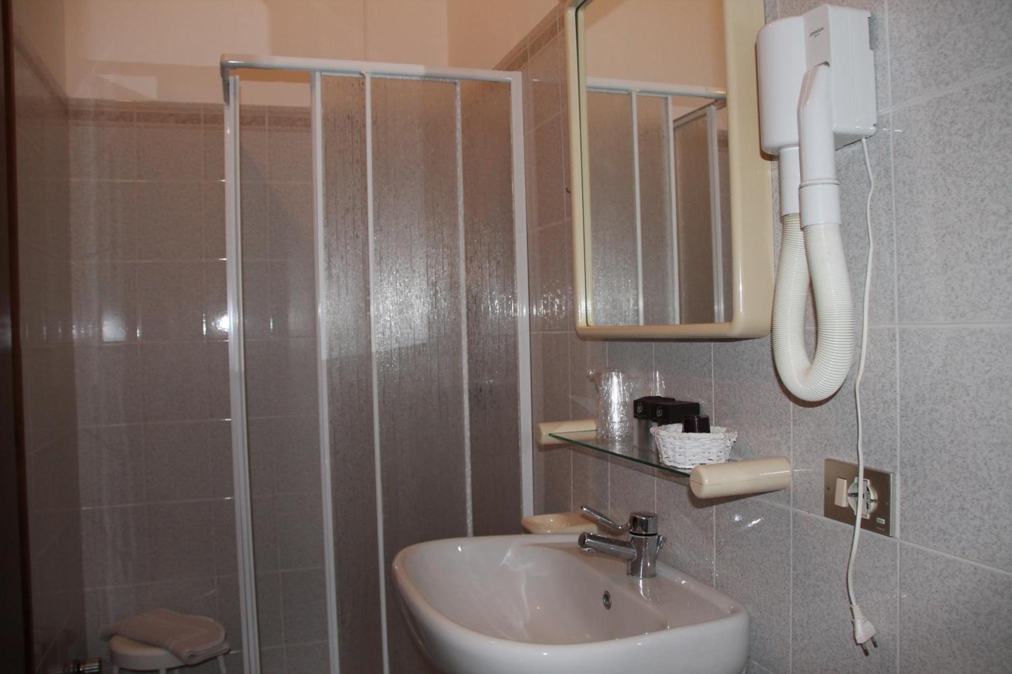 Hotel Helios Diano Marina Camera foto